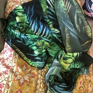 Black leaf prints wrong one size fits all